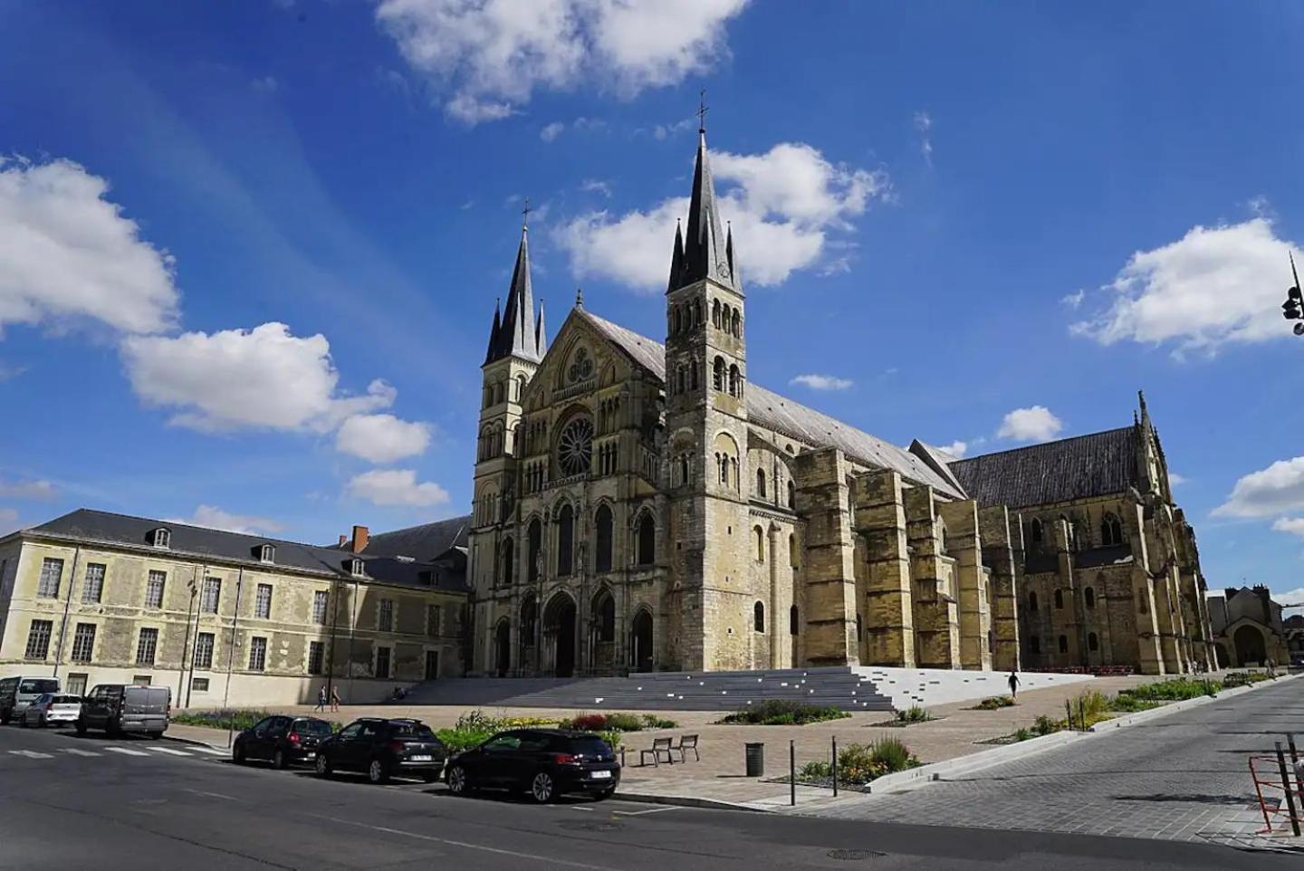 Апартаменты Cathedrale/Centre/Free Parking Реймс Экстерьер фото